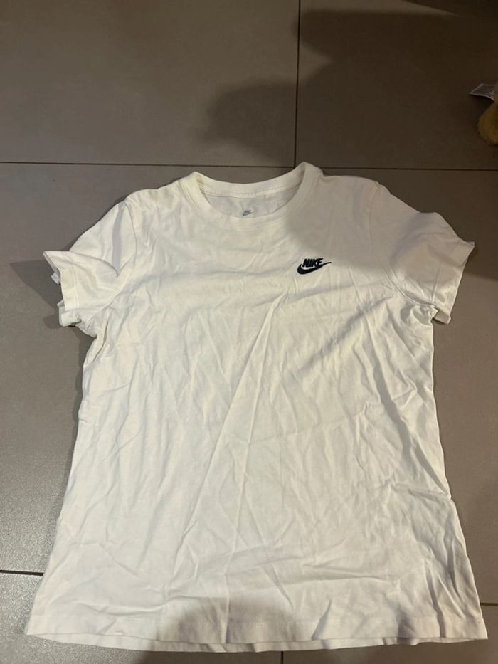 T-shirt Nike