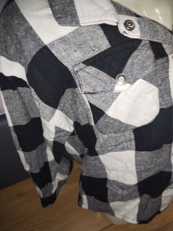 Chemise à carreaux - photo numéro 3