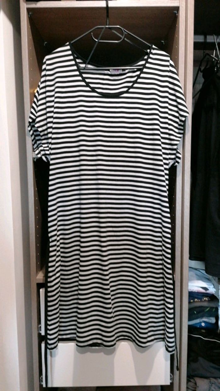 Robe maternité manches courtes - photo numéro 2