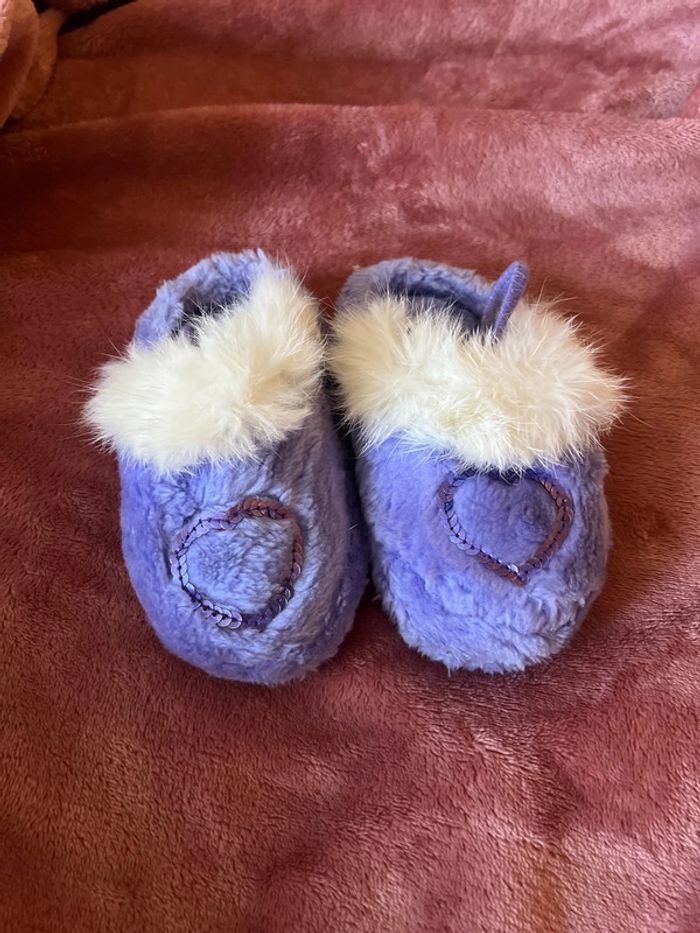 Pantoufles taille 22 chaussons - photo numéro 2