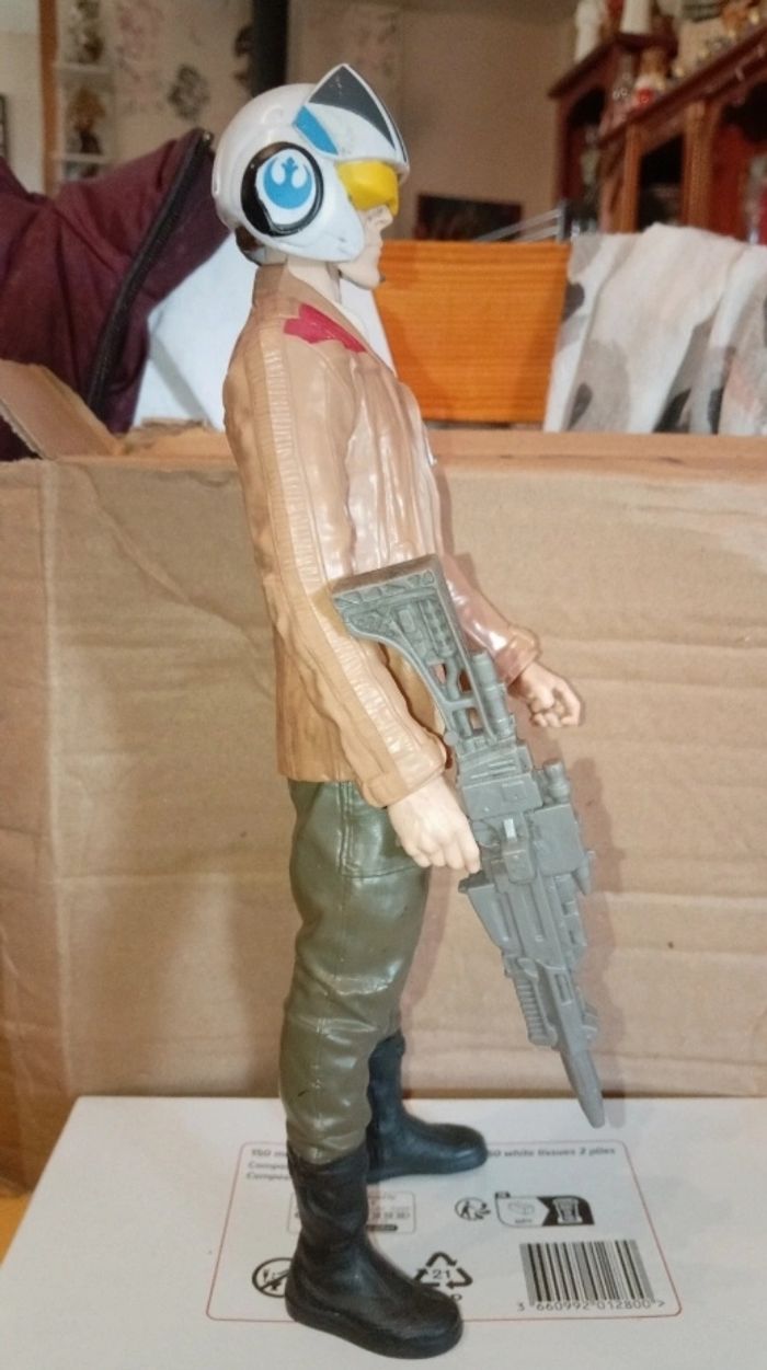 Poe Dameron - photo numéro 2