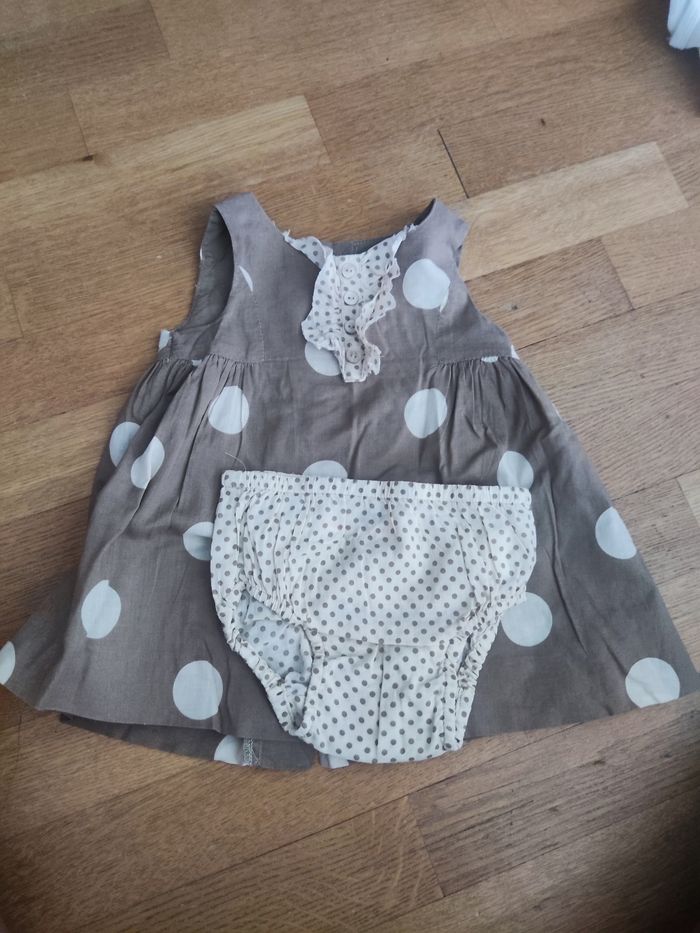 Lot 4 tenues  été bébé fille 3 mois
