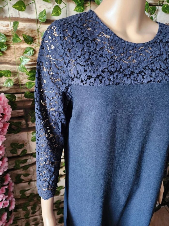 🌸Robe Dentelle Marine Camaieu Taille 42🌸 - photo numéro 2