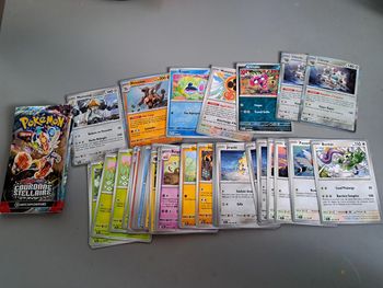 Lot de 41 cartes pokémon ev7 couronne stellaire FR