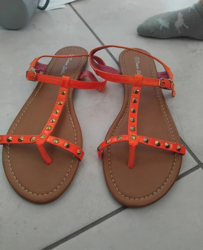 Chaussure Tong nue pieds ² - photo numéro 7