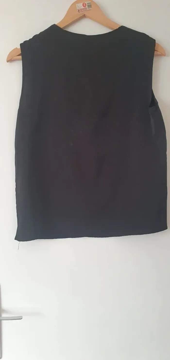 Blouse col v avec plis - photo numéro 2