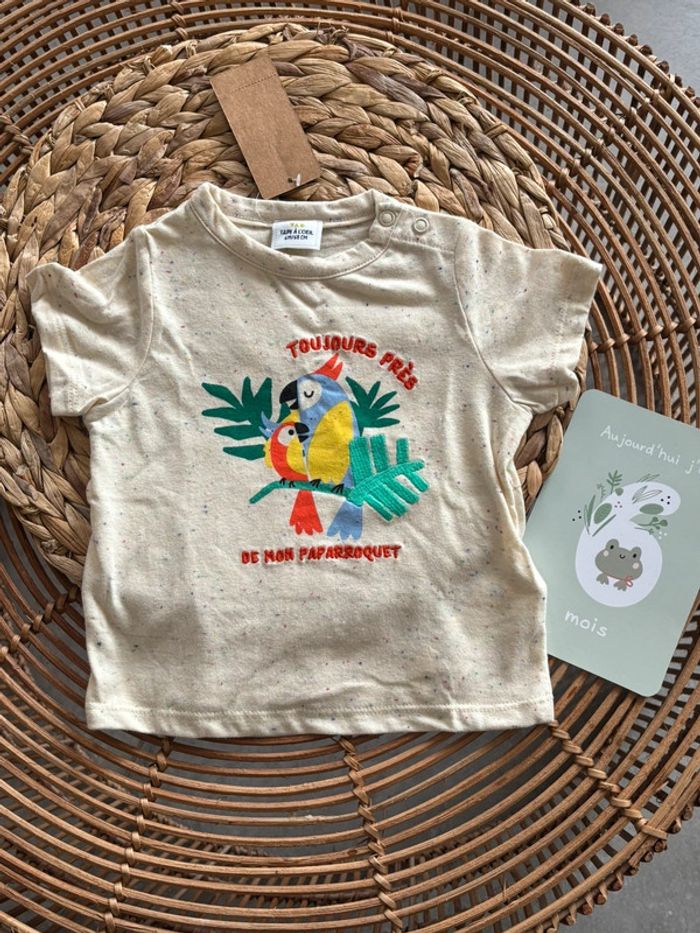 T-shirt tape à l’œil 6 mois neuf avec étiquette