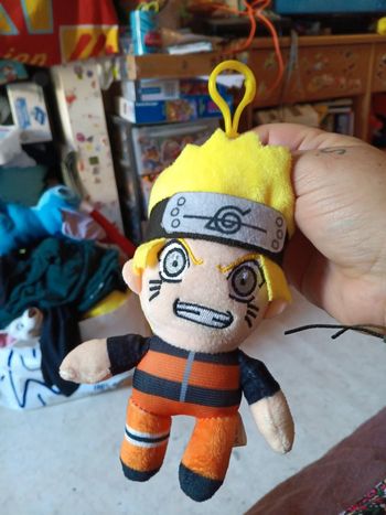 Porte clef peluche naruto 20cm env pas de vinted go