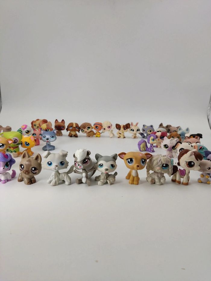 Lot de figurines Petshops lps