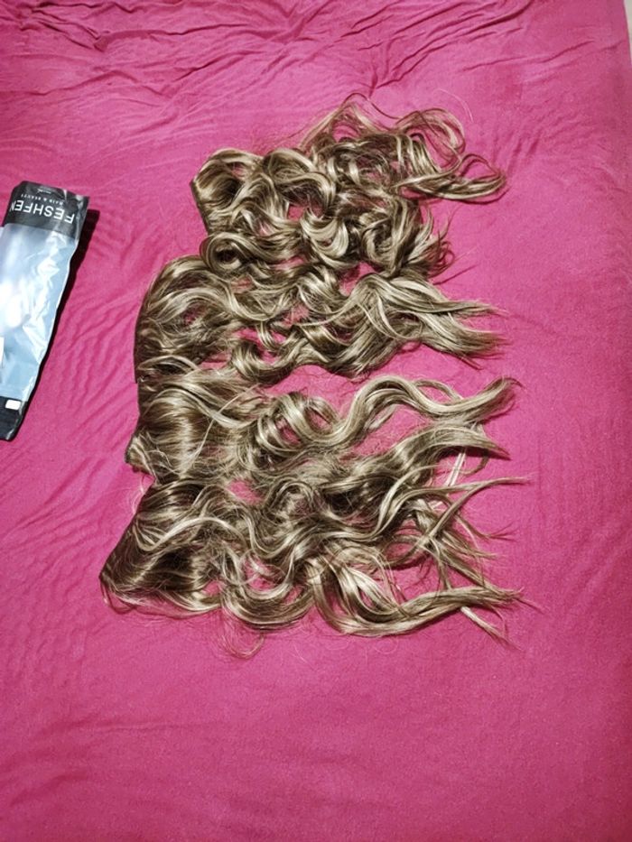 Rajout cheveux ombrés bouclés - photo numéro 2