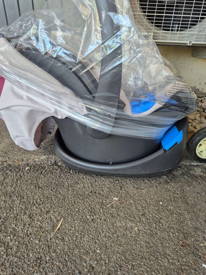 Cosi + base chicco - photo numéro 2