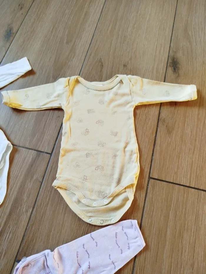 Lot de 4 bodys manches longues bébé fille 3 mois - photo numéro 4