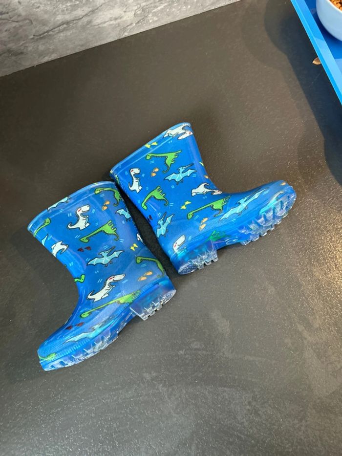 Botte dinosaure lumineuse 22/23 - photo numéro 5