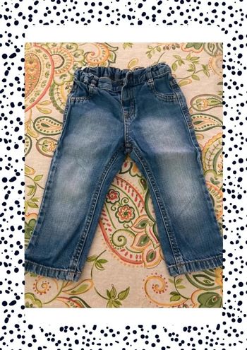 Jeans taille 18 mois