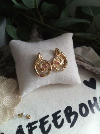 Boucles d'oreilles coquillages zirconés