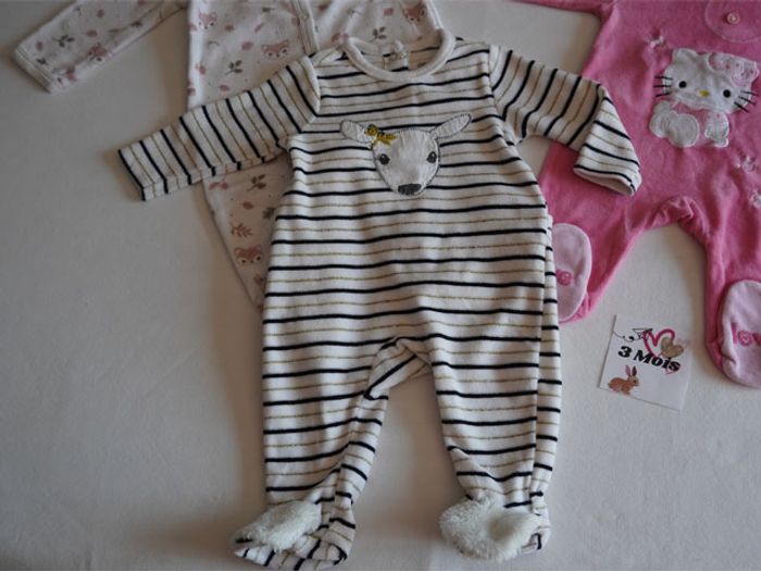 Lot n°1 de 3 Pyjamas velours Orchestra/Hello Kitty/C&A en 3 mois - photo numéro 2