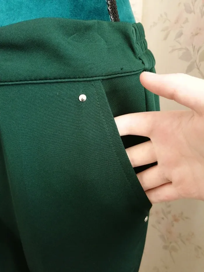 Pantalon droit habillé vert foncé avec poches lien a nouer et élastique derrière / gémo / (40) - photo numéro 4