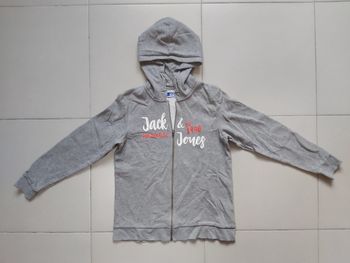 Gilet zippé à capuche 176