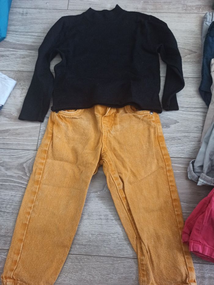 Lot vêtements garçon 24 mois - photo numéro 2
