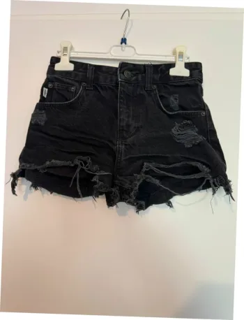 Short Bratz