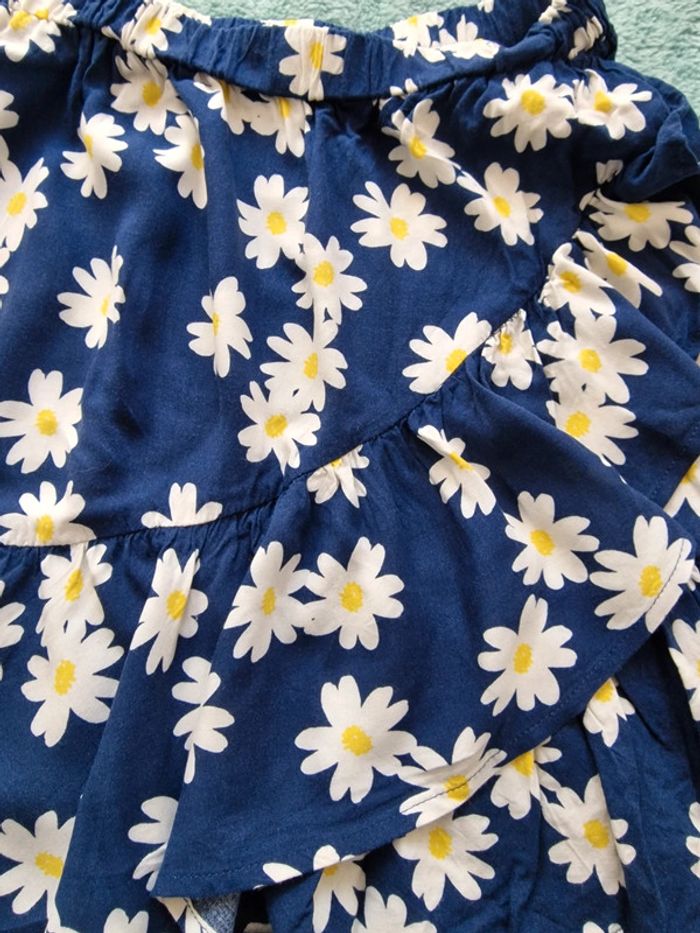 Très jolie jupe 12 ans - photo numéro 2