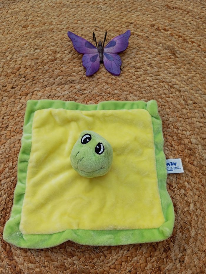 Doudou neuf grenouille