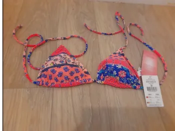 haut de maillot de bains taille 34