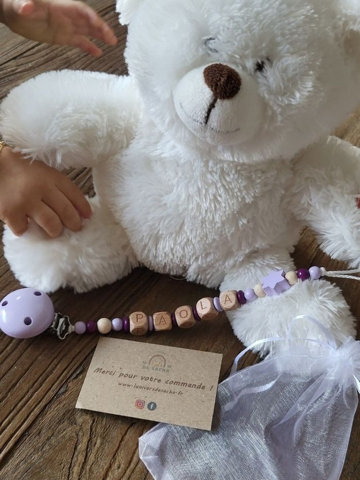 Attache-tétine bois motif au choix