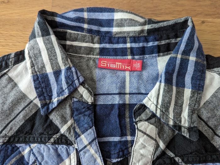 Tunique longue/chemise fille 10 ans Sismix
Très bon état - photo numéro 4