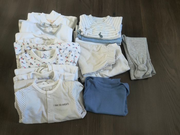 Lot pyjama/bodies 3  mois - photo numéro 10