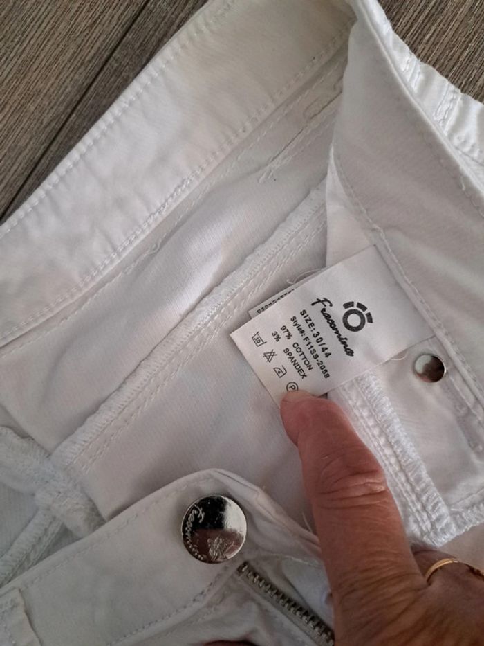 Jean blanc taille 40 - photo numéro 3