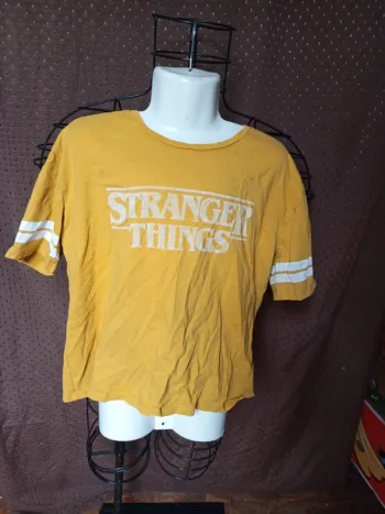 T-shirt crop top 13/14ans