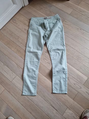 Pantalon  taille 38 vert amande