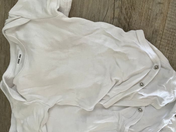 Lot de bodies manches longues filles très bon état - photo numéro 2