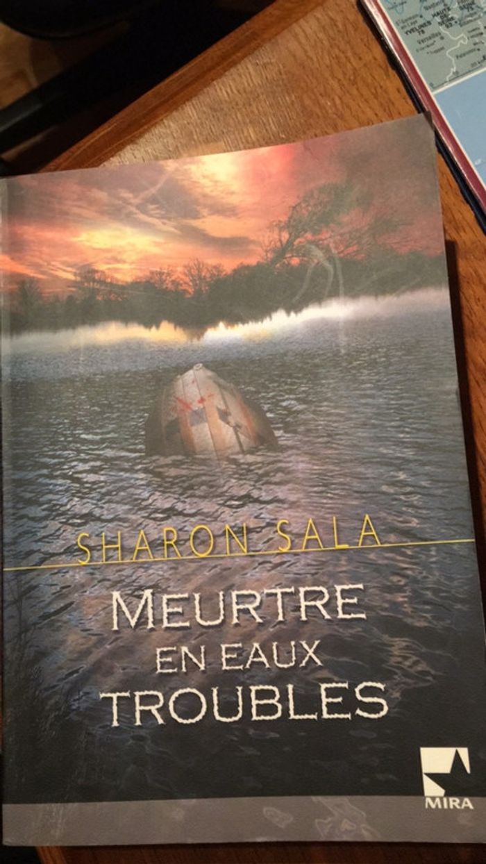 Meurtre en eaux troubles