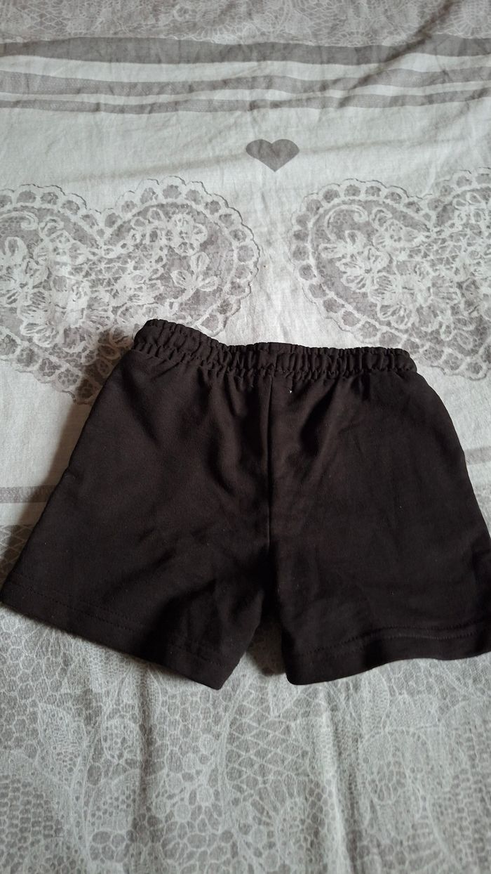 Short 3 ans - photo numéro 5