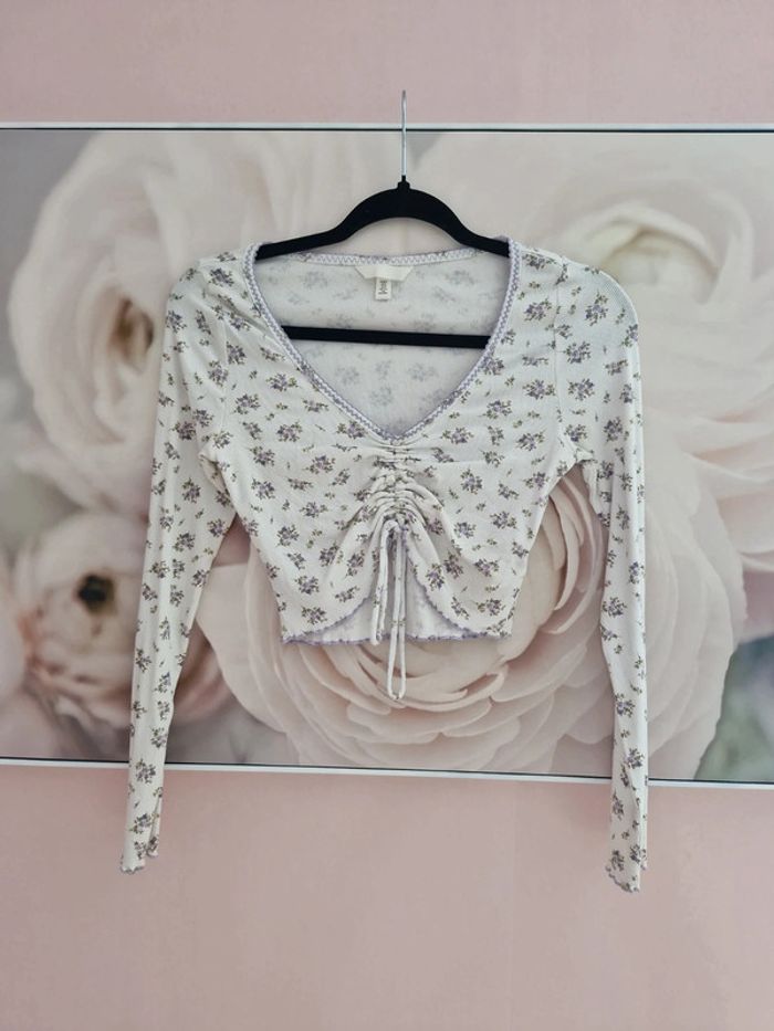 Petit pull fleurie 🪻 - photo numéro 2