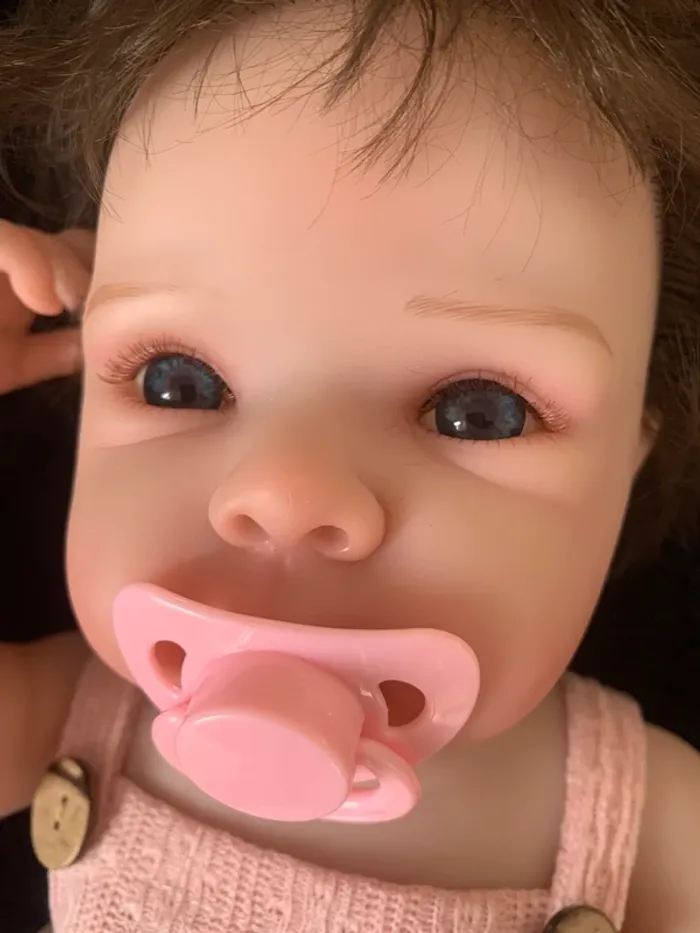 Bébé Reborn réaliste de 48 cm en vinyle souple - photo numéro 4