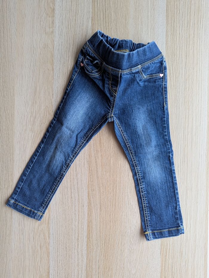Lot jeans 2 ans - photo numéro 2