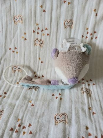 Attache tétine Sauthon