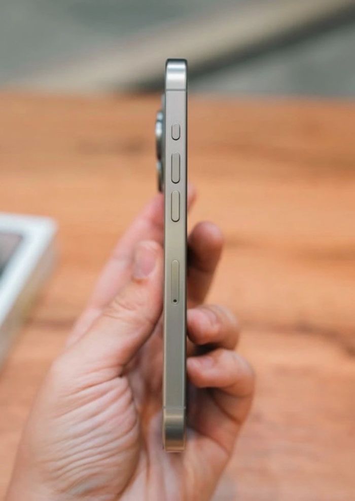 15 pro Max 512 GB - photo numéro 4