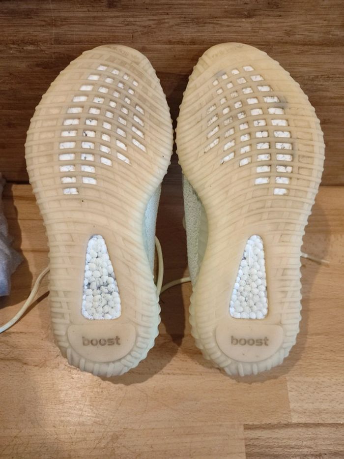 Adidas Yeezy 350 boost ref F36980 - photo numéro 6