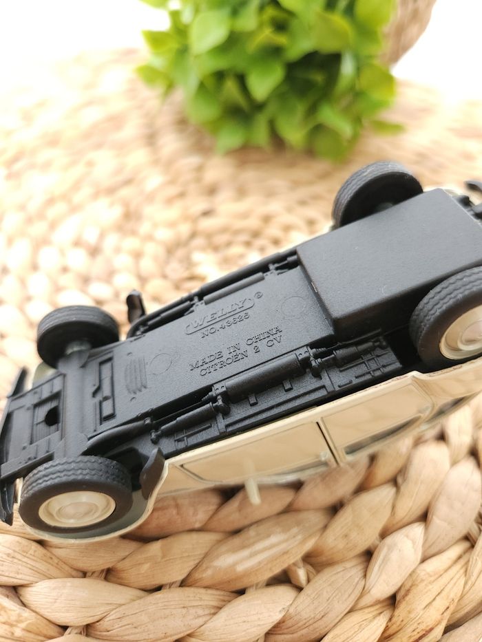 Miniature Citroën 2 CV Surf Welly - photo numéro 5