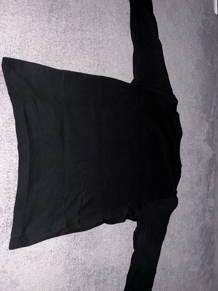 Pull Lacoste noir – intemporel & élégant - photo numéro 8