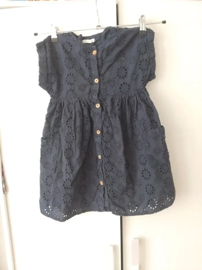 Robe dentelle anglaise verbaudet t7ans - photo numéro 4