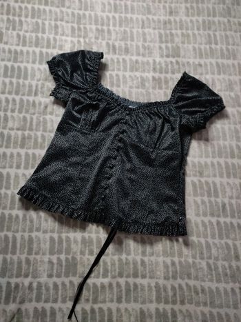 Haut blouse noir et point gris lacé Au dos taille 40