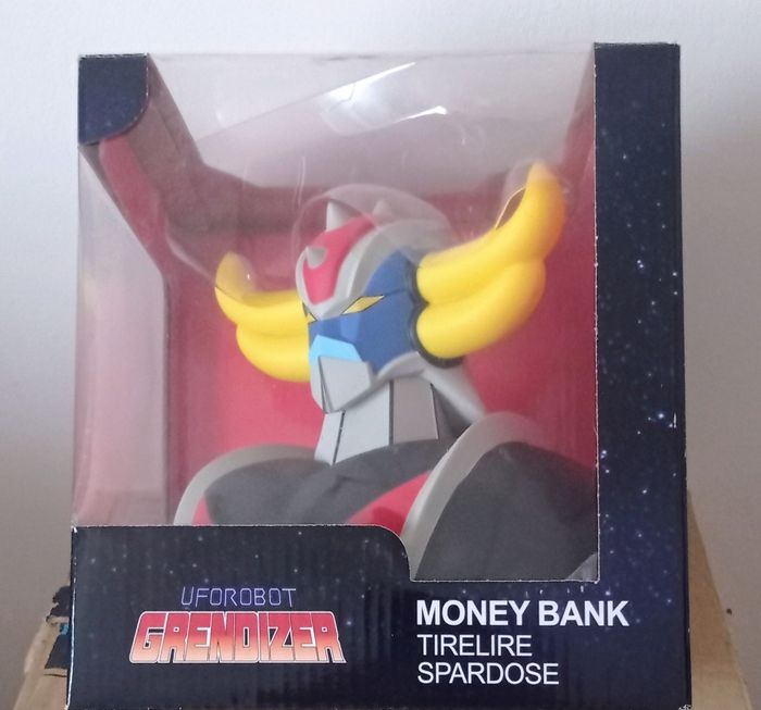 😍idéal Cadeau buste tirelire Goldorak neuf en boite - photo numéro 7