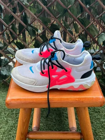 Nike React Presto Hyper. Running Taille 36.5