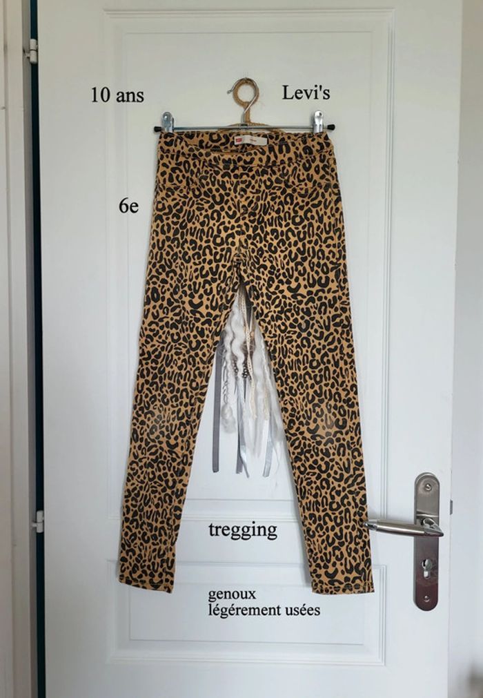 Legginf levi's imprimé léopard 🐆 9/10 ans