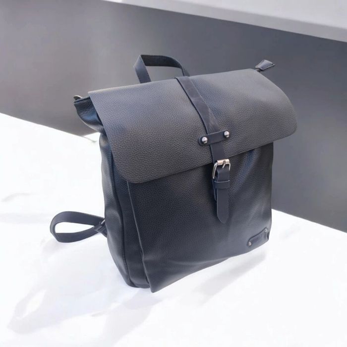 Sac à dos noir cuir polyuréthane - photo numéro 2